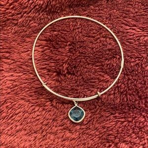 Sapphire stone bracelet